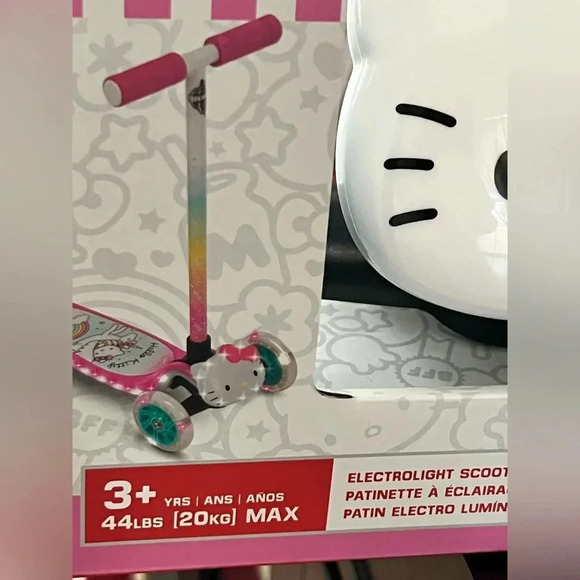 NEW HELLO KITTY  LIGH UP SCOOTER 3+
Fun sounds - Picture 6 of 7